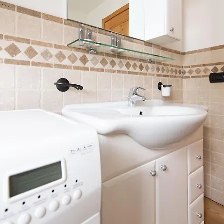 Funivia 1 Apartman *